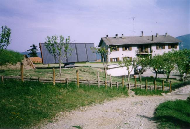 Kollektorfeld drehbar gelagert